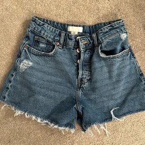 Size 4 h& m short